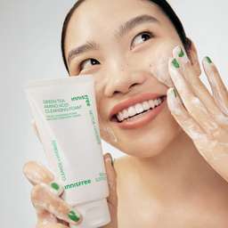Innisfree Green Tea Amino Hydrating Cleansing Foam 150ml 3